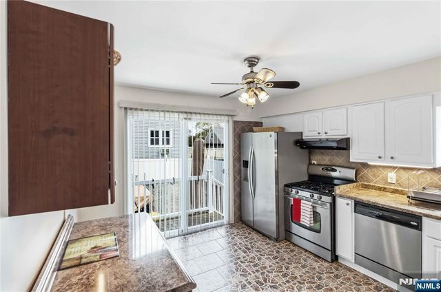 569 Linden Avenue, Teaneck, NJ 07666