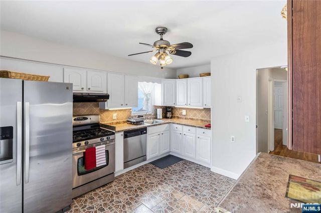 569 Linden Avenue, Teaneck, NJ 07666