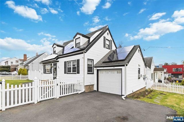 569 Linden Avenue, Teaneck, NJ 07666