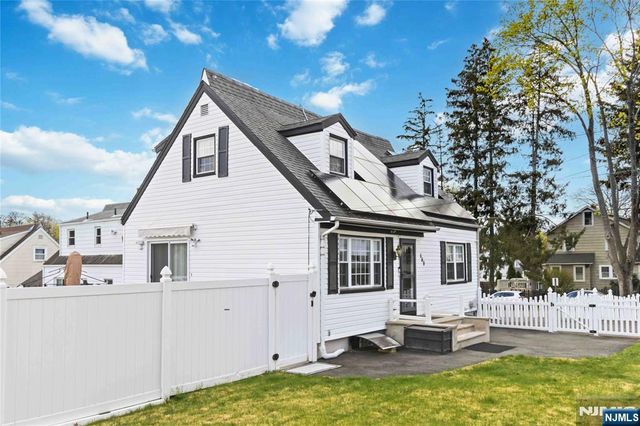 569 Linden Avenue, Teaneck, NJ 07666