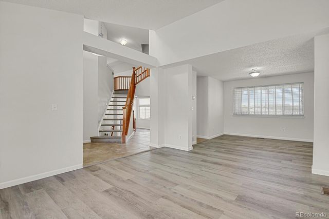 4637 S Flanders Way, Centennial, CO 80015