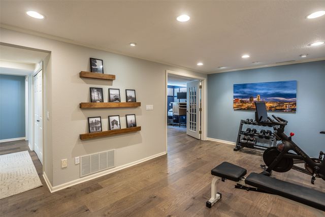 7108 Holcomb Avenue, Urbandale, IA 50322