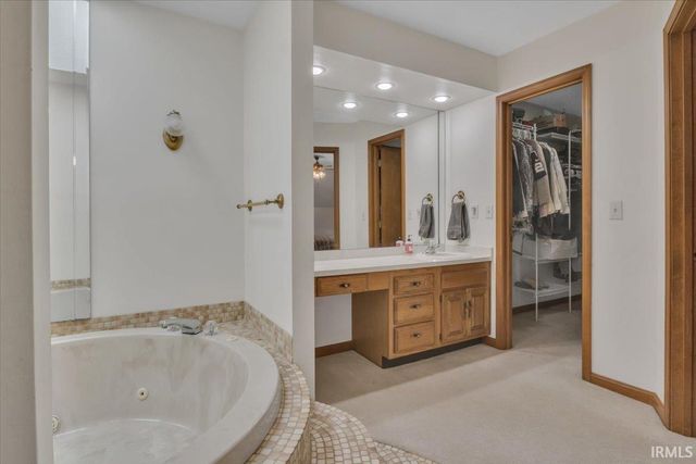 7500 Tyring Road, Newburgh, IN 47630