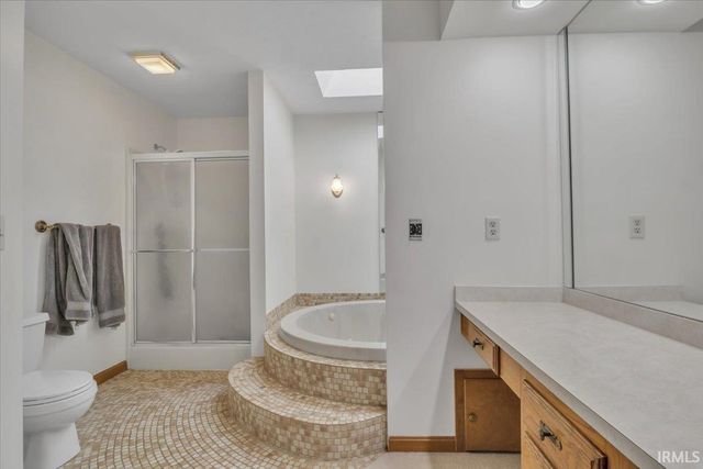 7500 Tyring Road, Newburgh, IN 47630