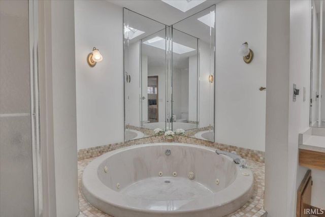 7500 Tyring Road, Newburgh, IN 47630