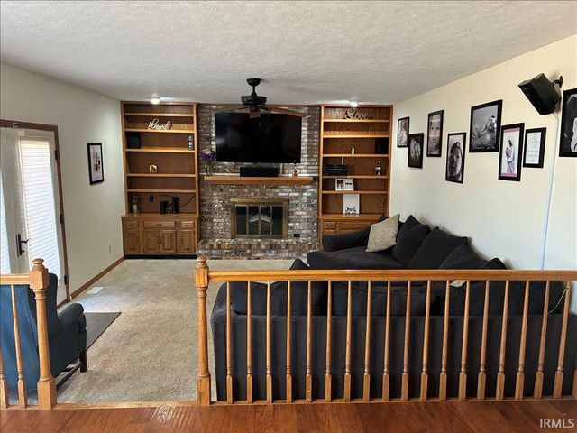 7500 Tyring Road, Newburgh, IN 47630