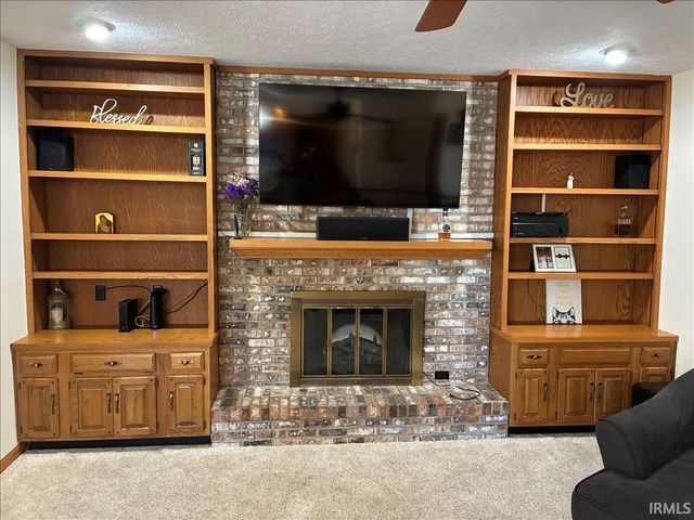 7500 Tyring Road, Newburgh, IN 47630