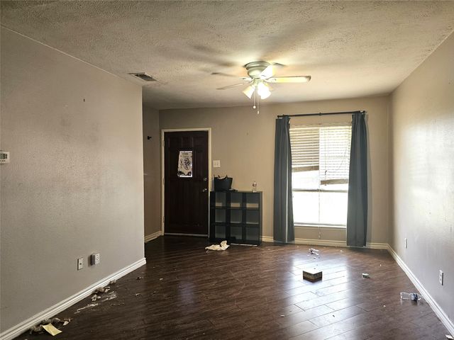 2801 Meadows Drive, Plano, TX 75074