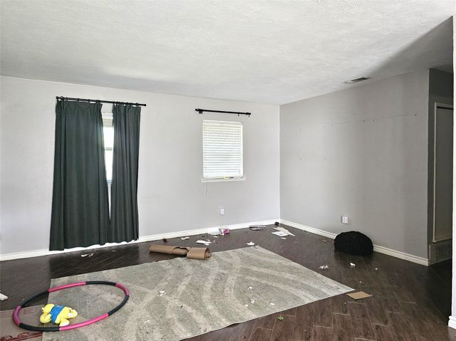 2801 Meadows Drive, Plano, TX 75074