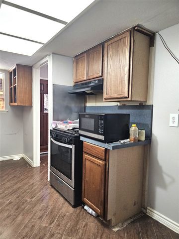 2801 Meadows Drive, Plano, TX 75074