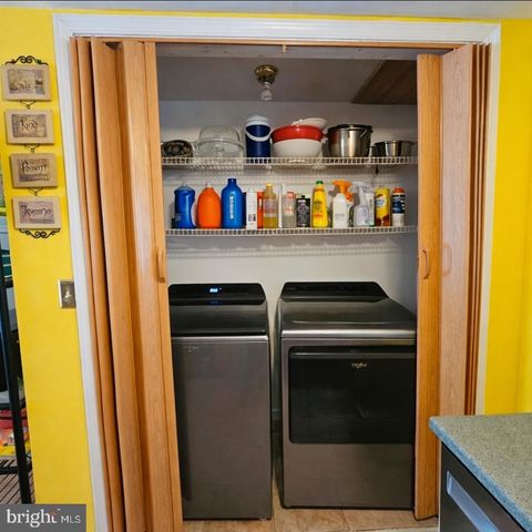 36 S WEST AVE, Vineland, NJ 08360