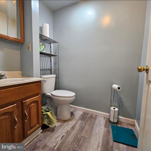 36 S WEST AVE, Vineland, NJ 08360