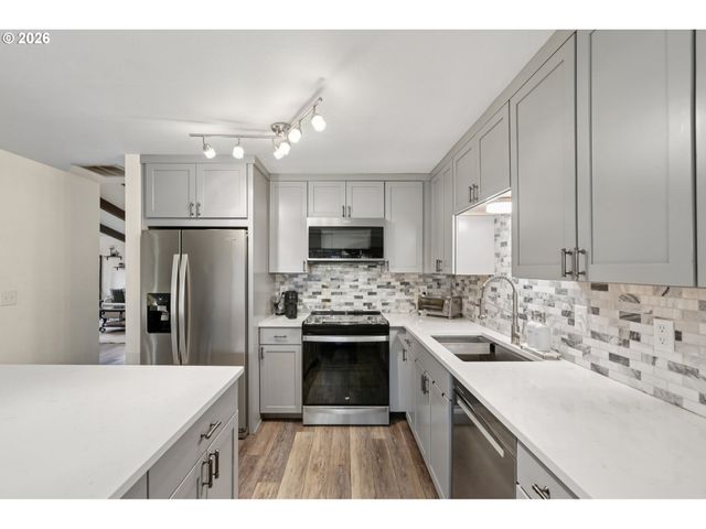 10250 Sw BRYTON Ct, Wilsonville, OR 97070