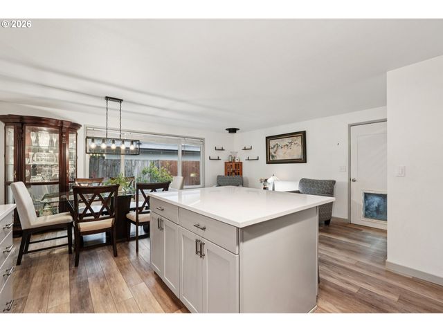 10250 Sw BRYTON Ct, Wilsonville, OR 97070