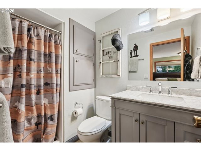 10250 Sw BRYTON Ct, Wilsonville, OR 97070