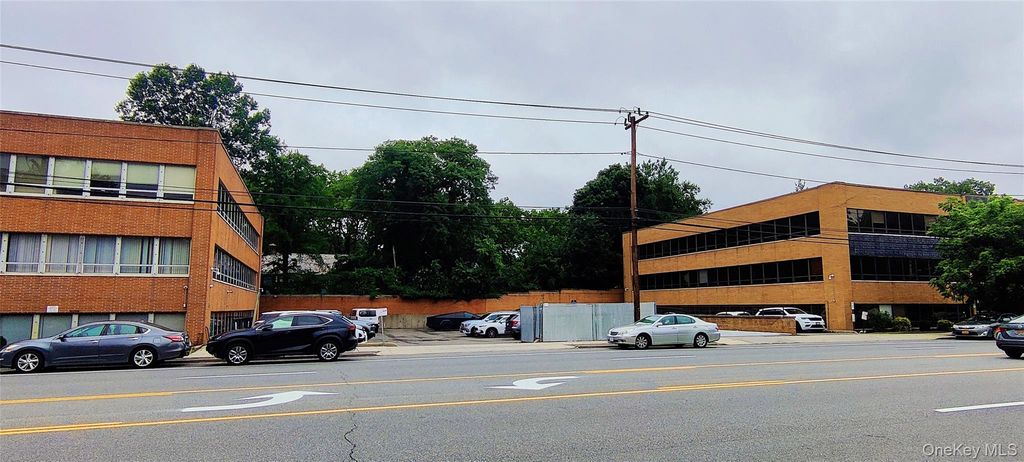 445 Northern Boulevard, Great Neck, NY 11021 — photo 4