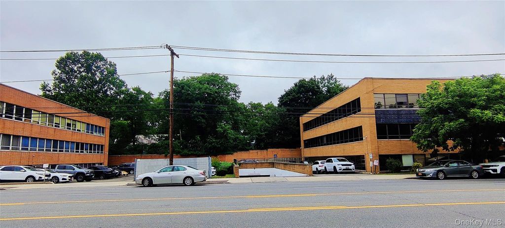 445 Northern Boulevard, Great Neck, NY 11021 — photo 5
