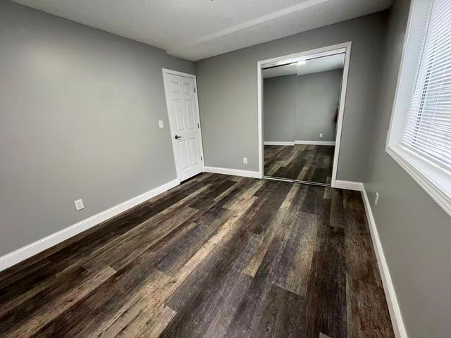 1360 Brook Street D, St. Charles, IL 60174