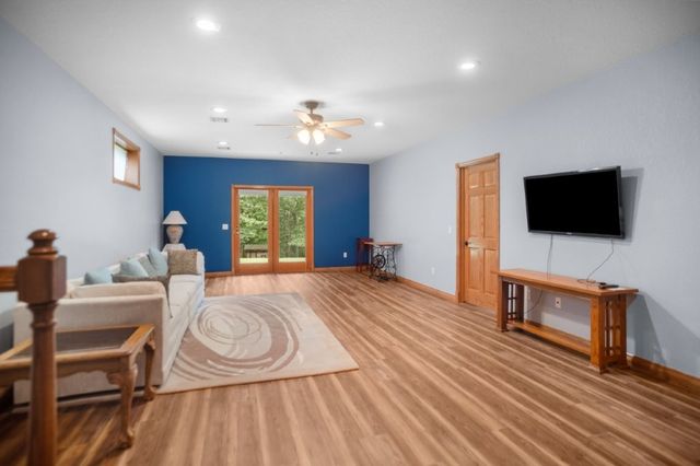 8115 Fairway Drive, Rogers, AR 72756
