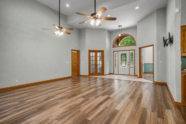 8115 Fairway Drive, Rogers, AR 72756