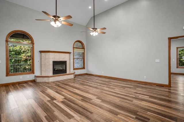 8115 Fairway Drive, Rogers, AR 72756