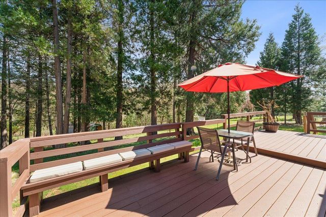 525 Templin Avenue, Grants Pass, OR 97526