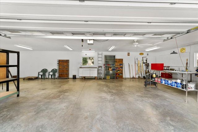 525 Templin Avenue, Grants Pass, OR 97526