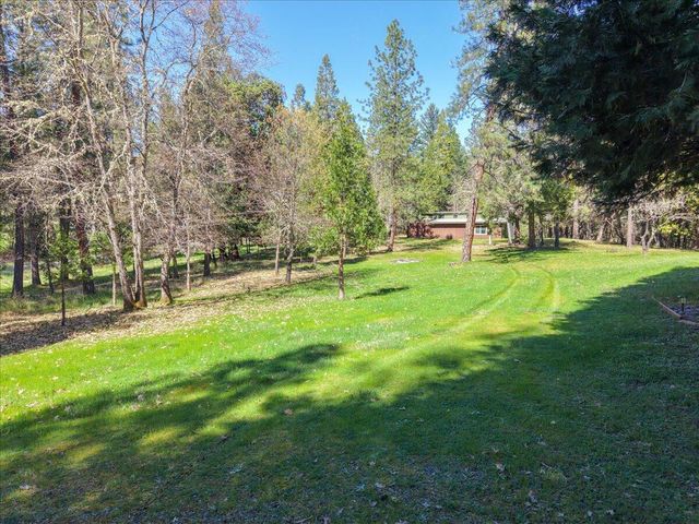 525 Templin Avenue, Grants Pass, OR 97526