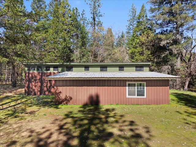 525 Templin Avenue, Grants Pass, OR 97526