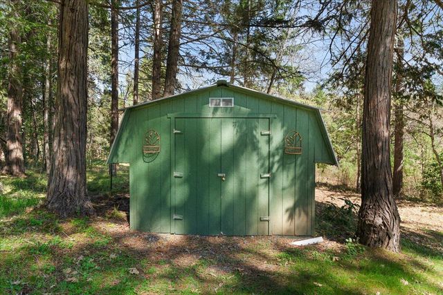 525 Templin Avenue, Grants Pass, OR 97526