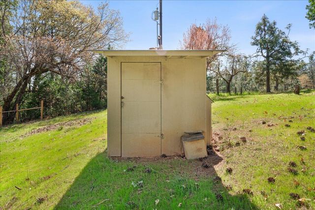 525 Templin Avenue, Grants Pass, OR 97526