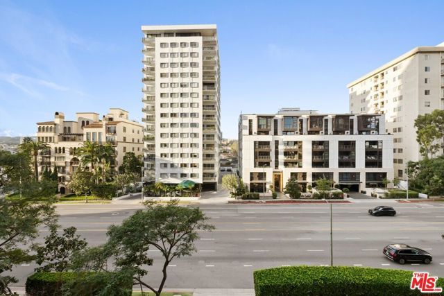 10776 Wilshire Boulevard 403, Los Angeles, CA 90024