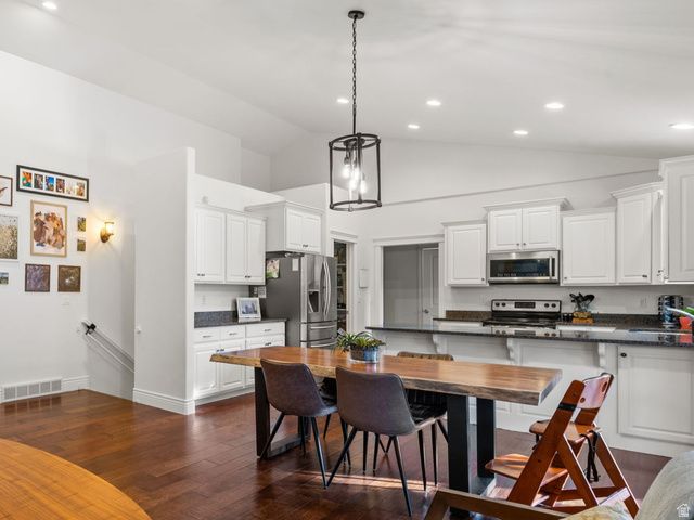 1073 W RIVER RIDGE LN, Spanish Fork, UT 84660