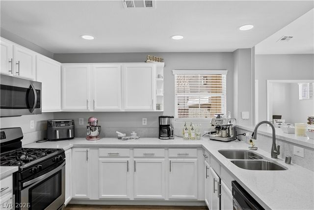 2325 Windmill Parkway 1124, Henderson, NV 89074