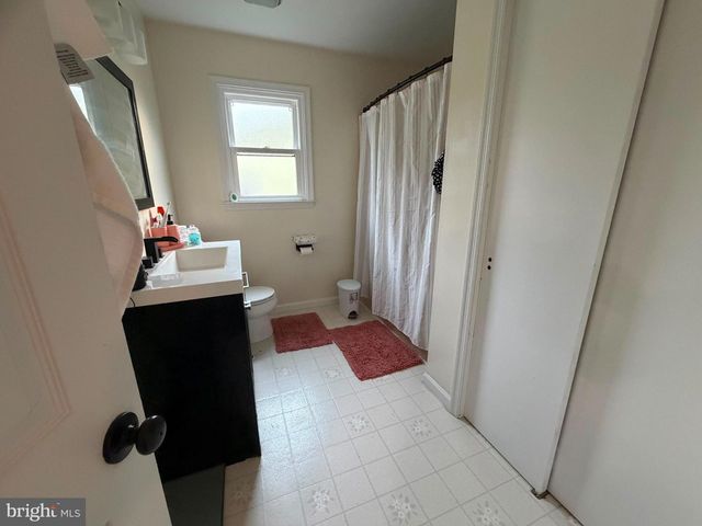 528 SHALTER AVE, Temple, PA 19560