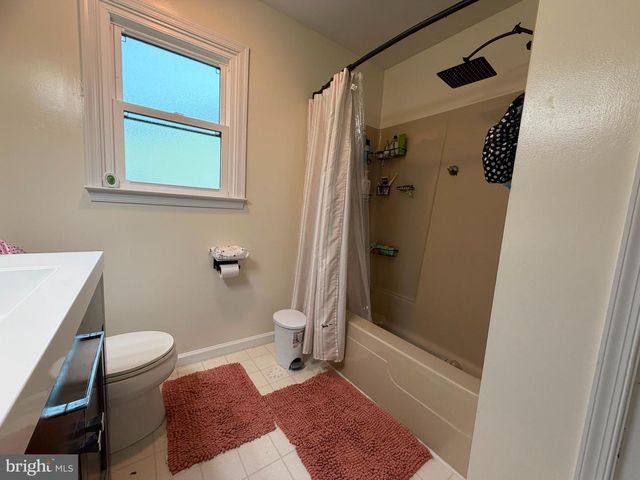 528 SHALTER AVE, Temple, PA 19560