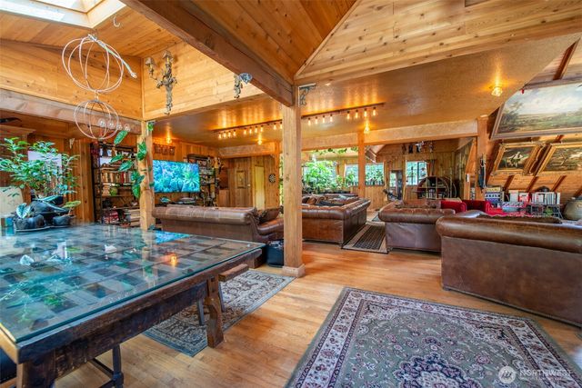 1106 254th Avenue NE, Sammamish, WA 98074