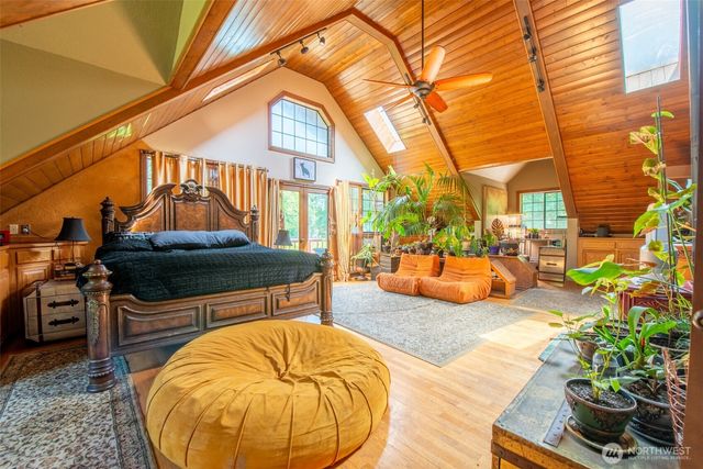 1106 254th Avenue NE, Sammamish, WA 98074