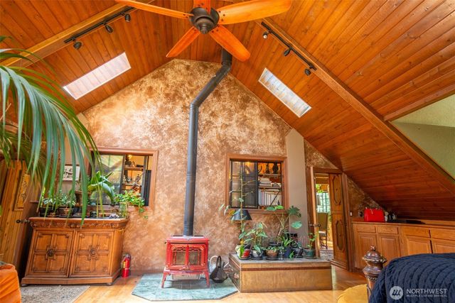 1106 254th Avenue NE, Sammamish, WA 98074