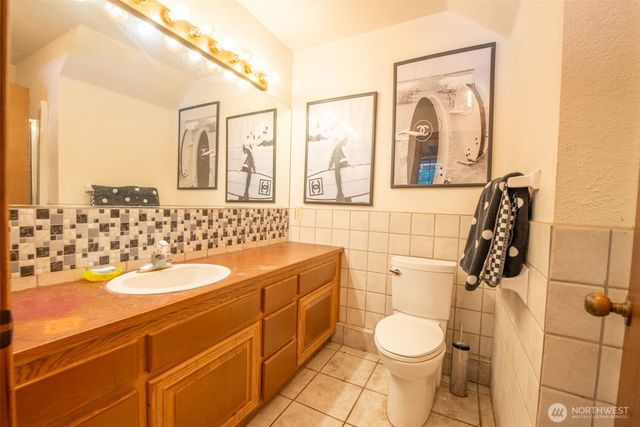 1106 254th Avenue NE, Sammamish, WA 98074