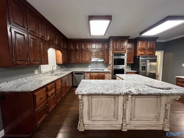 146 Bobwhite Drive, Priceville, AL 35603