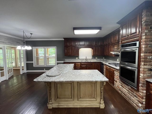 146 Bobwhite Drive, Priceville, AL 35603