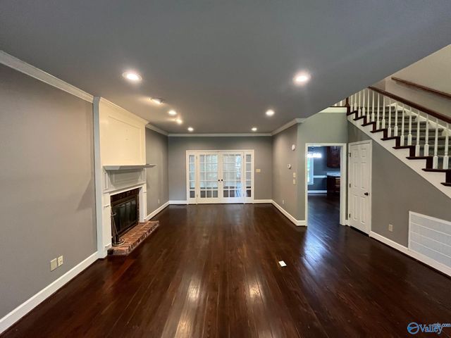 146 Bobwhite Drive, Priceville, AL 35603