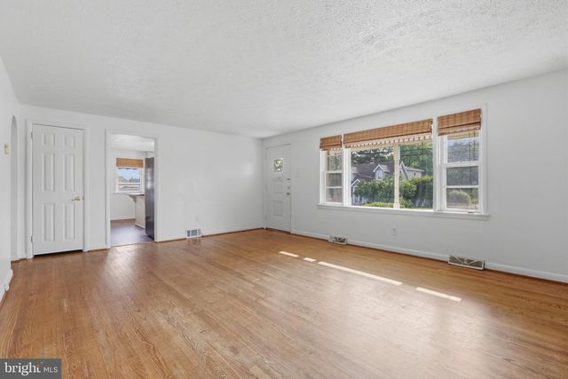 10920 BOWER AVE, Hagerstown, MD 21740