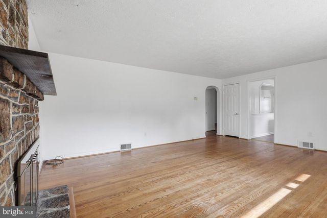 10920 BOWER AVE, Hagerstown, MD 21740
