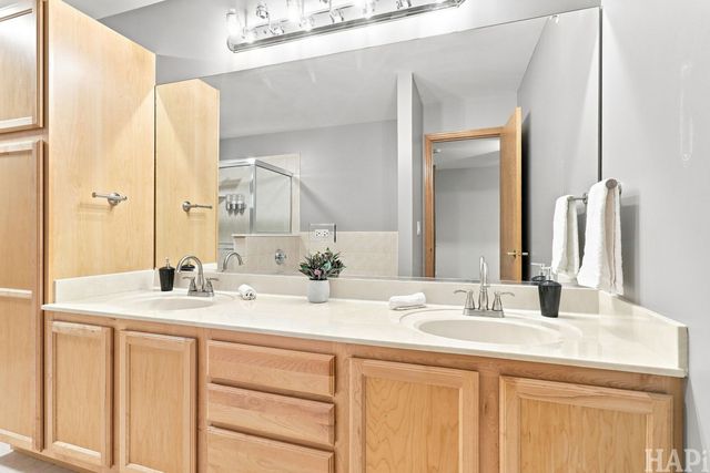 708 E Bayou Court, Fox Lake, IL 60020