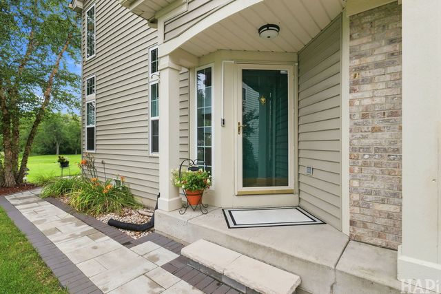 708 E Bayou Court, Fox Lake, IL 60020