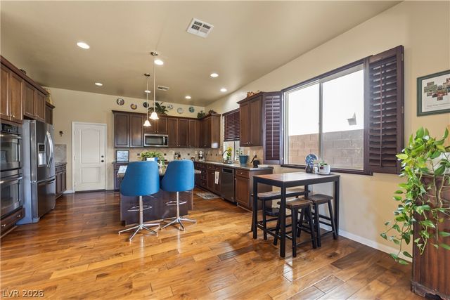 6864 Desert Island Street, Las Vegas, NV 89149