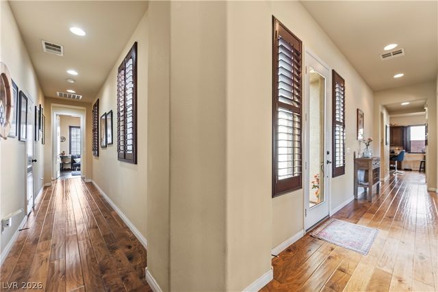 6864 Desert Island Street, Las Vegas, NV 89149