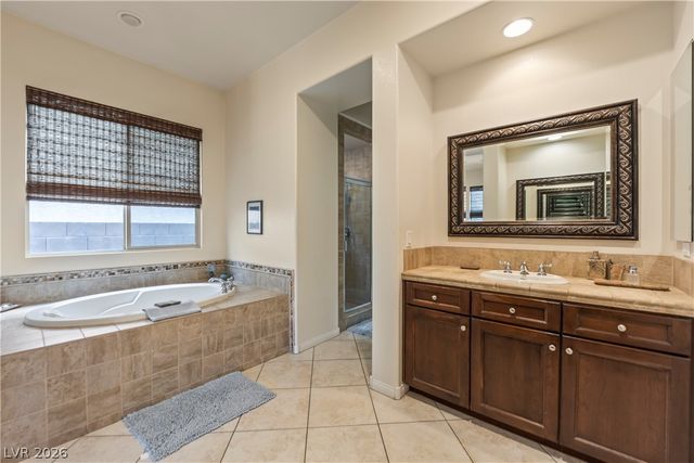 6864 Desert Island Street, Las Vegas, NV 89149